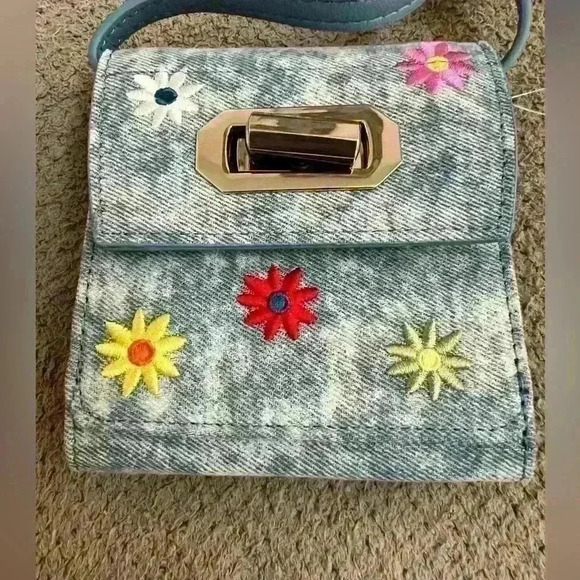 No Boundaries Denim Embroidered Crossbody Wallet - Picture 4 of 10